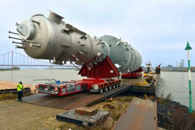 Goldhofer selbstfahrender modularer Transporter